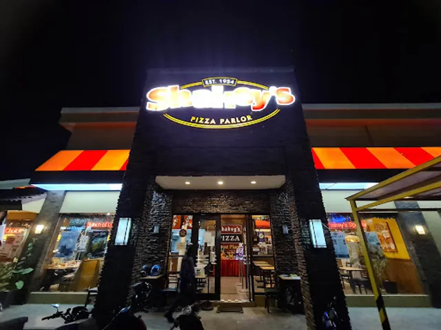 Shakey's Pizza Parlor