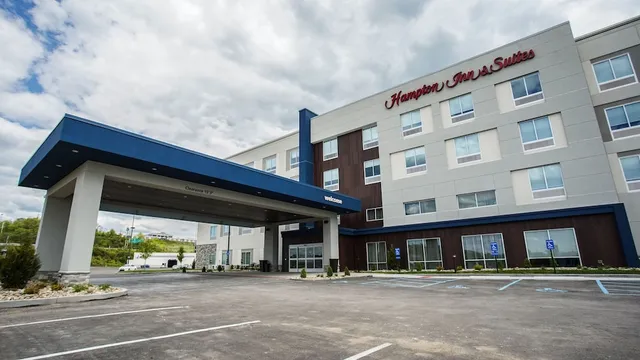 Hampton Inn & Suites St. Clairsville
