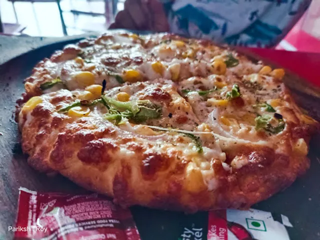 PIZZA SLICE,DINESHPUR