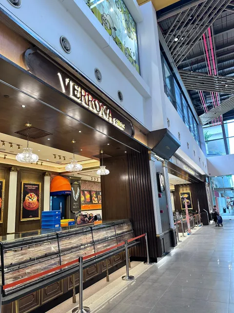 Verrona Hills Bread & Pâtisserie - Sunway Velocity