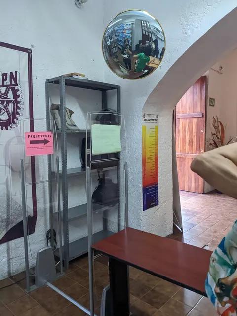 Librería IPN Allende