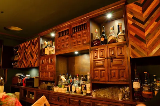 Cheese Bar Shirokuma