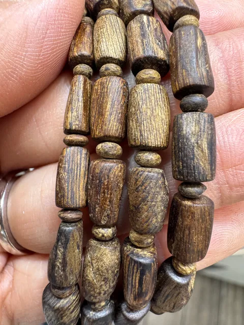 Trầm hương Thế Bảo (JEAN’S JEWELRY & COMPANY)