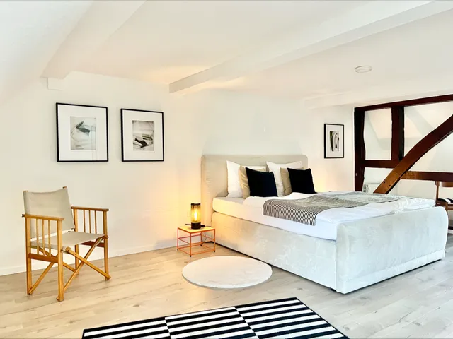 MAKERS + ROOMS APARTMENTS