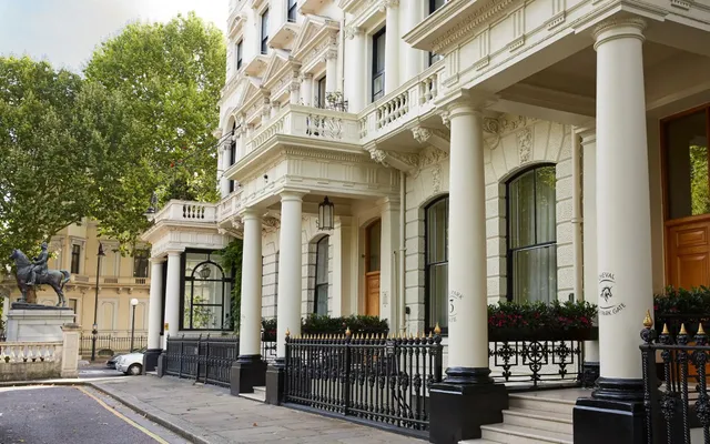 Cheval Hyde Park Gate