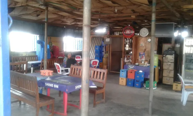 City Bar & Restaurant