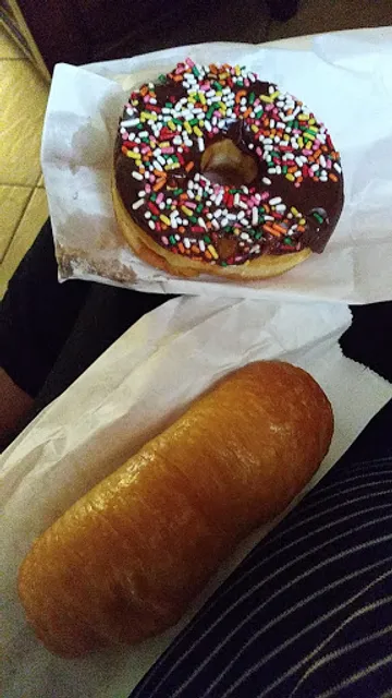 Malenee Donuts and Taco Express