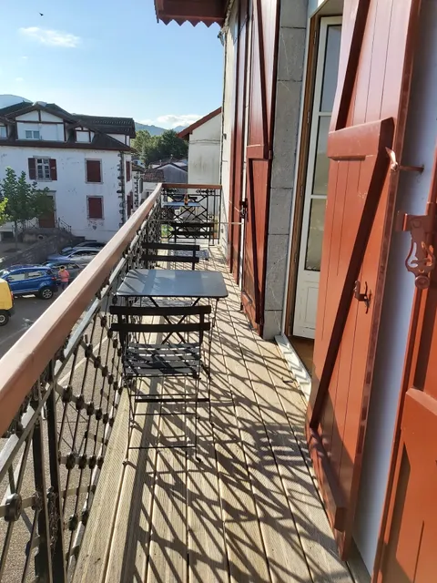 Jondoni Laurendi Kanbo