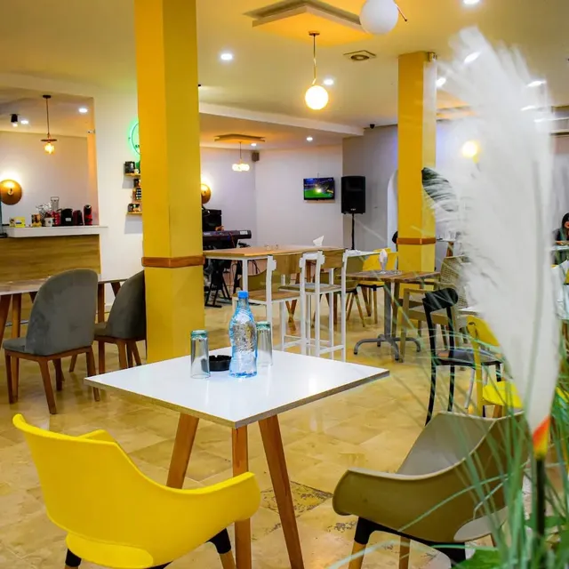 Makani café restaurant