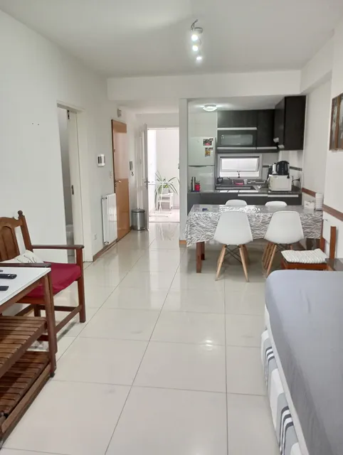 Alquiler temporal Depto Directorio Parque Chacabuco