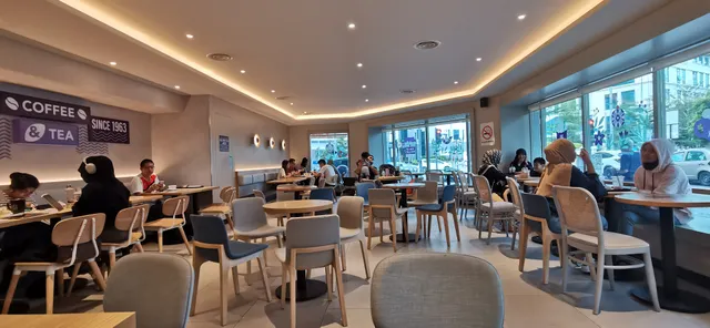 The Coffee Bean & Tea Leaf