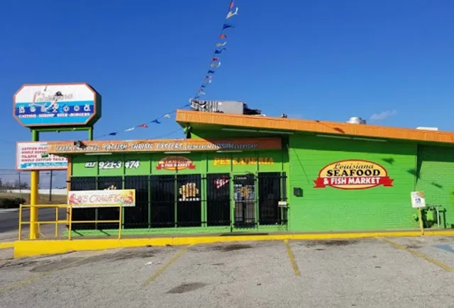 Louisiana Seafood Fish Market & Restaurant- Live Crawfish & More