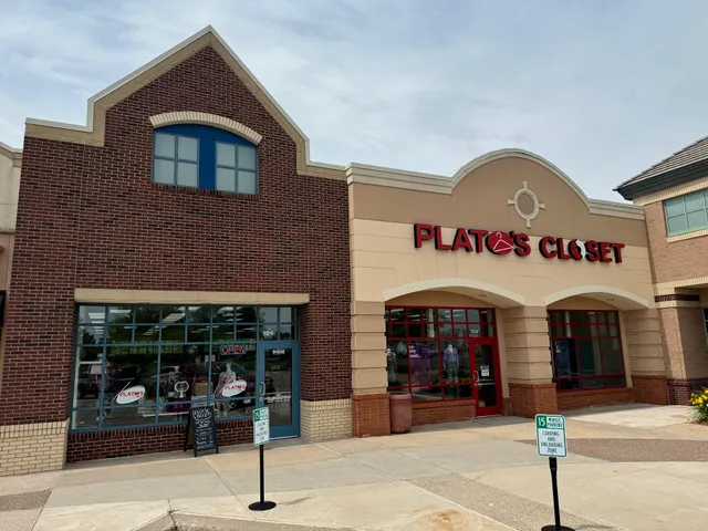 Plato’s Closet – Blaine, MN