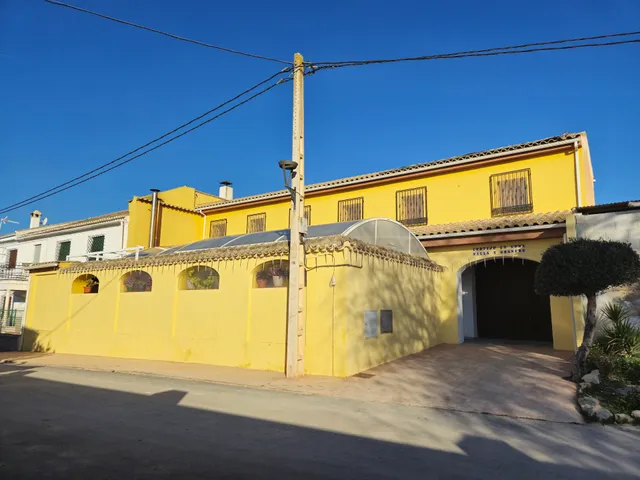 Cortijo La Loma. Casa Rural. Villa y Granero