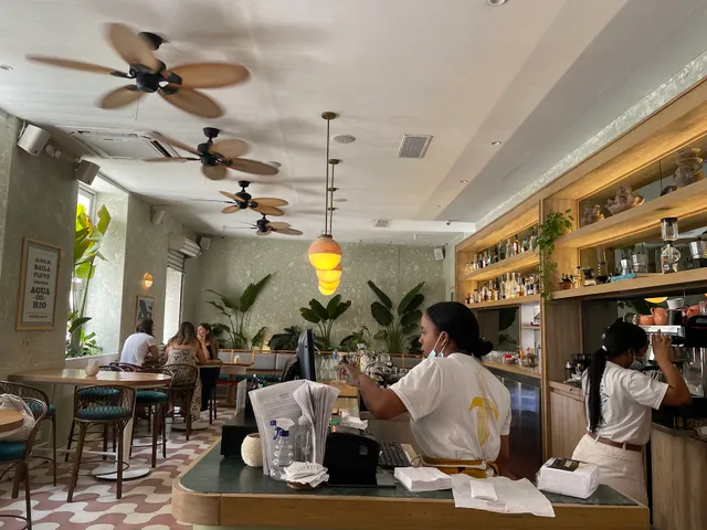 Agua de Rio Cafe Bistro