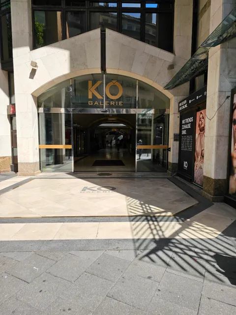 KÖ Shopping Mall