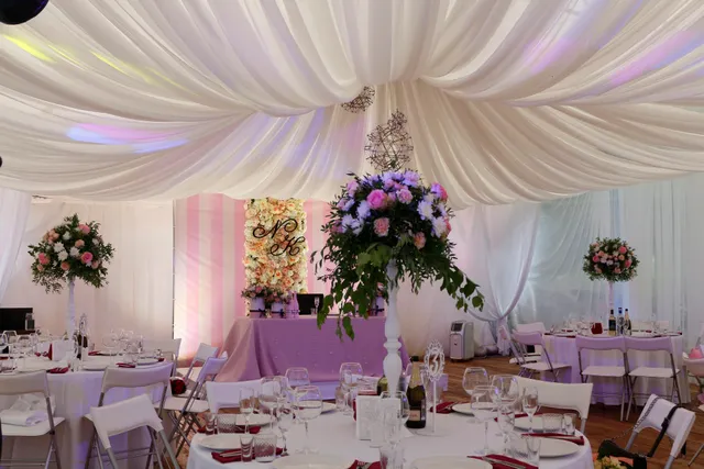 Svadebnyy Shater Fabrika