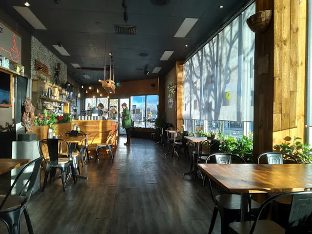 Sunday in Canberra Cafe