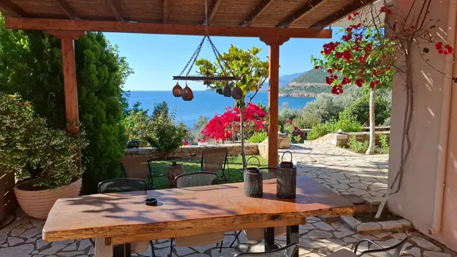 Paralio Astros Beachfront Suite