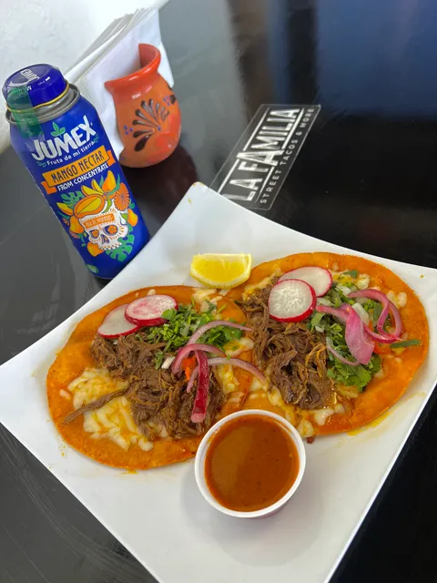 La Familia Street Tacos & More