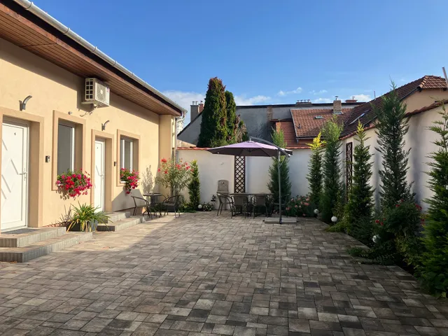 ILLA Apartments, Eger