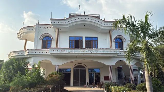 Sandhu Palace