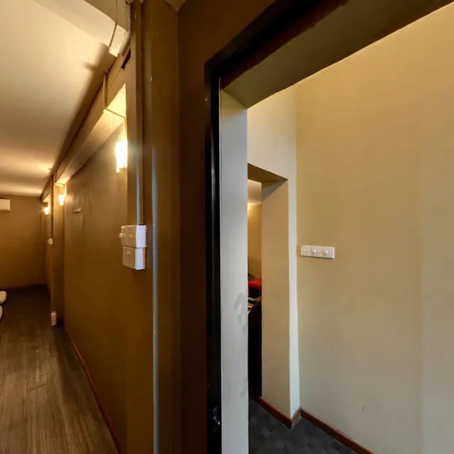 Lanna Thai Traditional Massage (Traditional Thai Body Massage, Foot Reflexology)