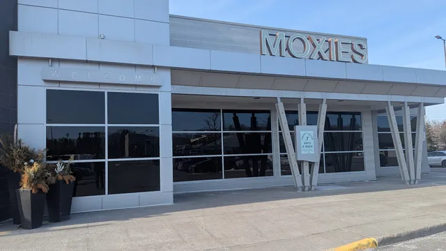Moxies Orleans Restaurant
