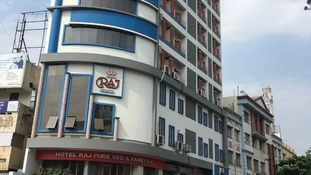 Hotel Raj Heights