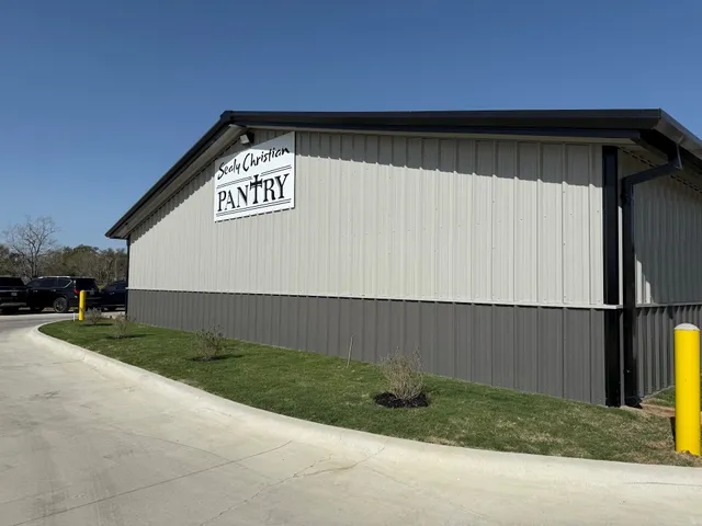 Sealy Christian Pantry