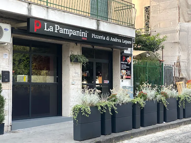 La Pampanini - Street
