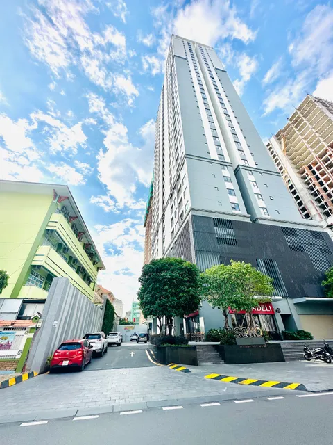 Fuzzi Apartment in SOHO Residence D1 HCM