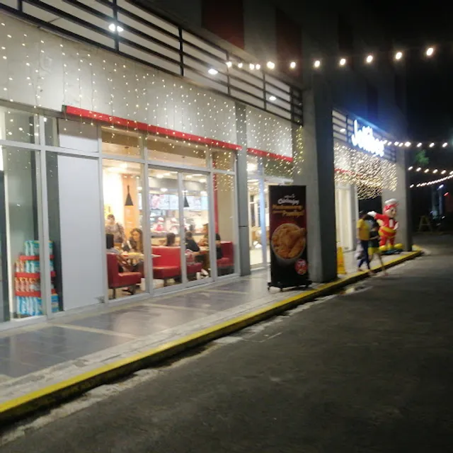 Jollibee Savemore Nagtahan