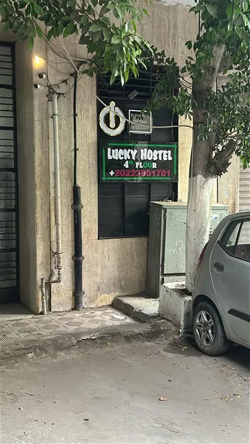 Lucky hostel