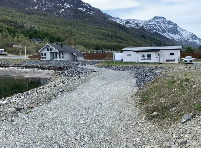 Løkvollstranda camping As