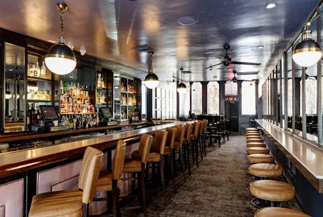 Melvyn’s at the Ingleside Estate