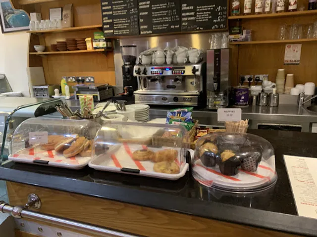 Salinas coffee & mezzeh