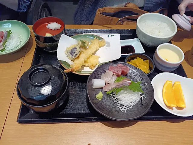 おさかな家族 イオンモール福津店