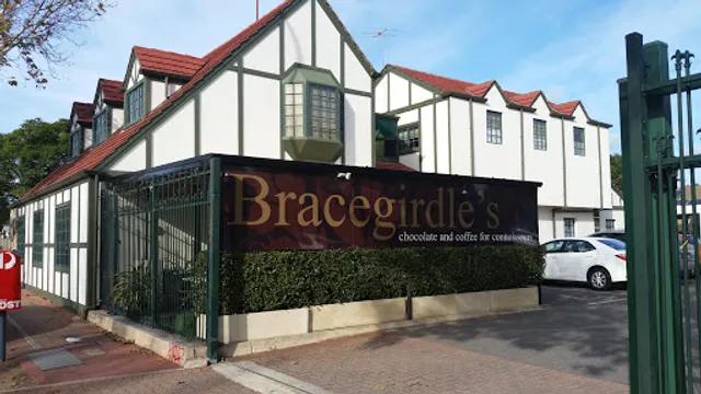 Bracegirdle's
