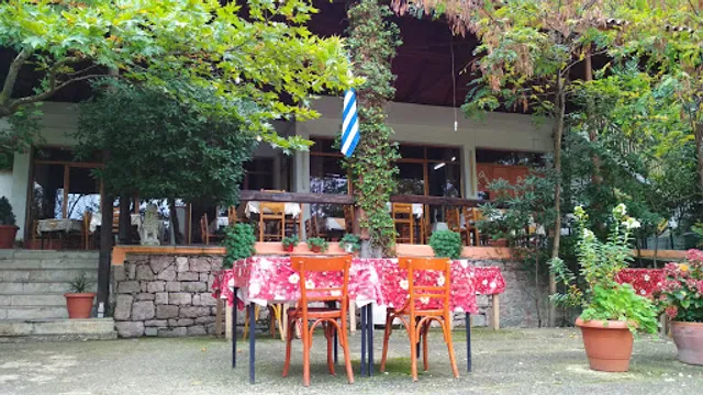 Ταβερνα Ανδρέου Καρακόλιθος