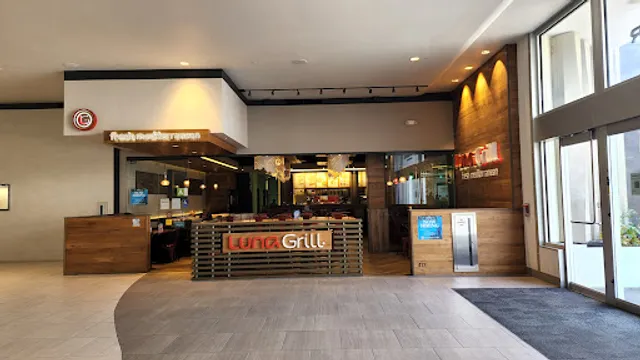 Luna Grill Del Amo Fashion Center