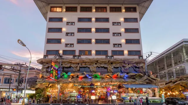 Tiger Complex Hotel and Restaurant