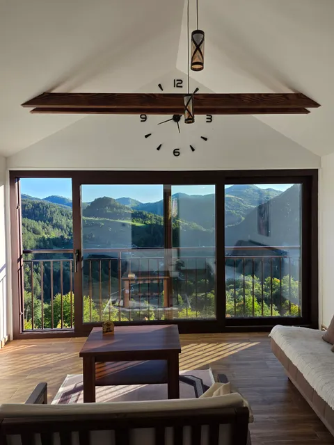 Тарско језеро