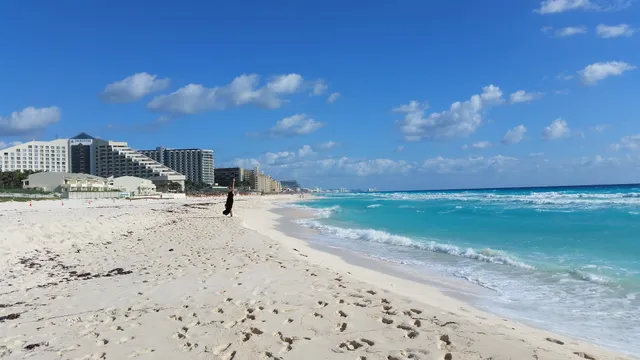 Public look-out and public beach