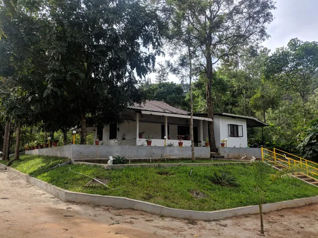 OYO Home 26709 Elegant 4BHK