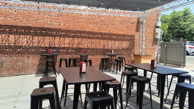 Uptown Taqueria Wen Chef