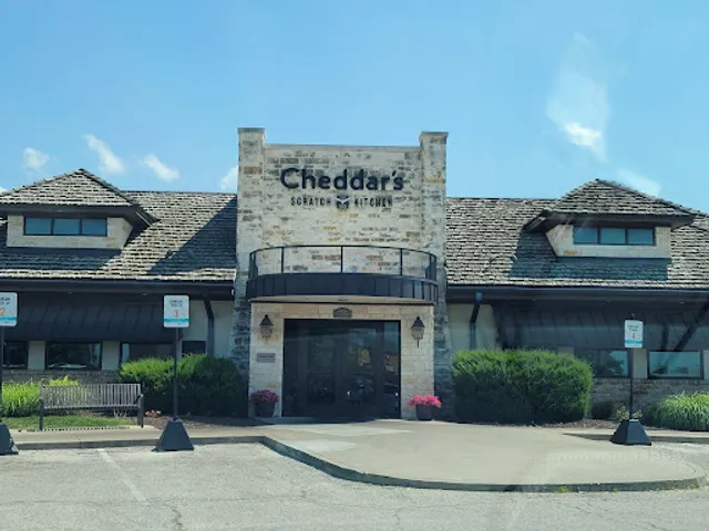 Cheddar's Scratch Kitchen