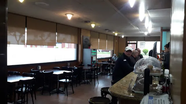 Cafetería Restaurante El Mesón