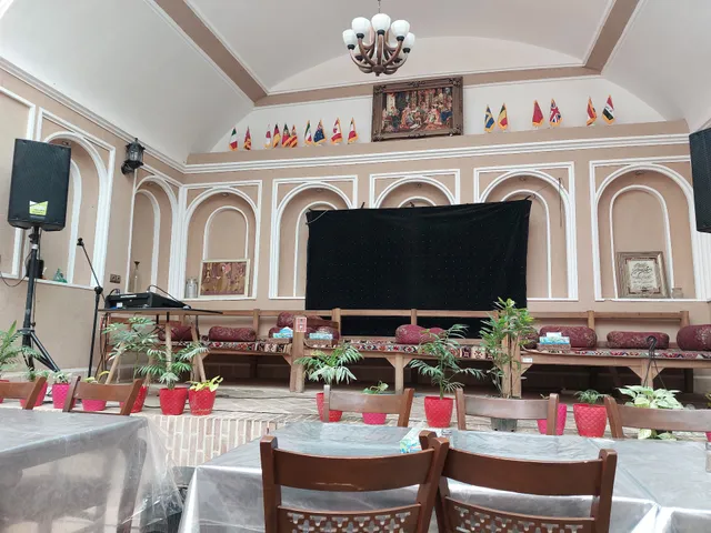 Traditional Restaurant Emarat Aghigh