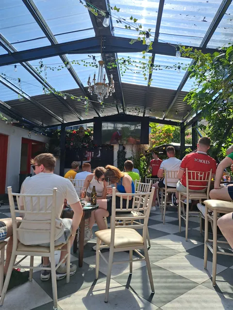 JJ Houghs Singing Pub